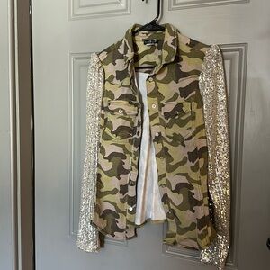 Camo/Sequin Light Jacket/Blouse